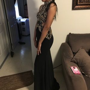 Prom dress (USED ONCE, PERFECT CONDITION)